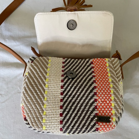 ROXY Crossbody Shoulder Bag Purse - Picture 3 of 6